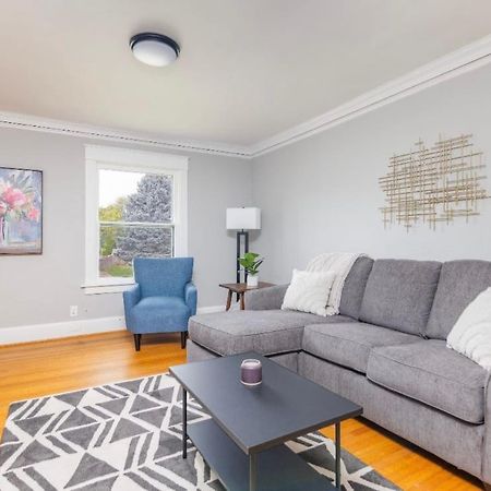 Spacious 2 Bedroom Home Near Ingersoll & Downtown Дес Мойнс Екстериор снимка