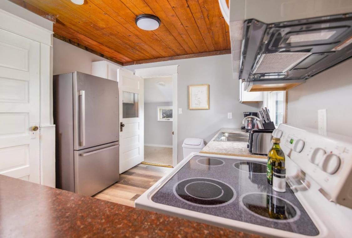 Spacious 2 Bedroom Home Near Ingersoll & Downtown Дес Мойнс Екстериор снимка